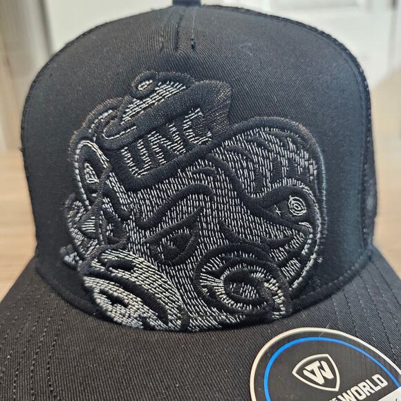 North Carolina Tar Heels Snapback Trucker Hat Cap Black UNC Embroidered TOW - Picture 3 of 9